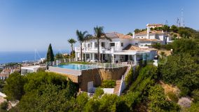 Villa en venta en Los Altos de los Monteros, Marbella Este