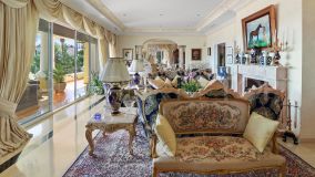 5 bedrooms villa for sale in Paraiso Alto