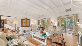 Villa en venta en Altos de Puente Romano, Marbella Golden Mile