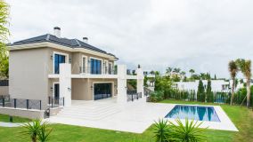 Villa for sale in Los Flamingos, Benahavis