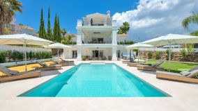 Villa for sale in Nueva Andalucia, Marbella