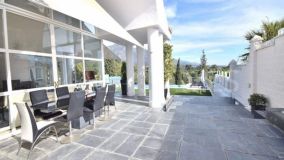 Villa zu verkaufen in Aloha, Nueva Andalucia