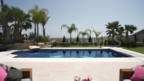 Villa for sale in Los Arqueros, Benahavis