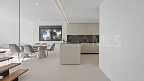 Duplex Penthouse for sale in El Paraiso, Estepona Est