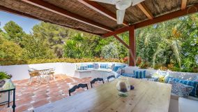 Villa Jumelée for sale in Marbella Hill Club, Marbella Golden Mile