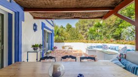 Villa Jumelée for sale in Marbella Hill Club, Marbella Golden Mile