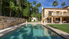 Villa for sale in Nueva Andalucia, Marbella