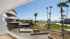 ESPECTACULAR APARTAMENTO EN PRIMERA LINEA DE PLAYA EN THE EDGE ESTEPONA