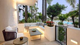 Appartement rez de chaussée for sale in Puente Romano, Marbella Golden Mile