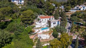 Villa for sale in La Montua, Marbella City