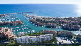 Comprar apartamento planta baja en Sotogrande Puerto Deportivo