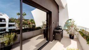 Penthouse for sale in Cabopino, Marbella East