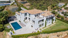 Villa for sale in El Madroñal, Benahavis