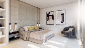 Buy villa in Benahavis