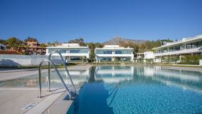 Semi detached villa with 4 bedrooms for sale in Marbella Golden Mile