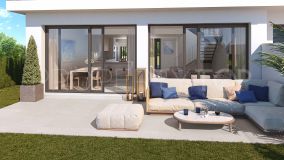 LUXURIOUS GOLF-FRONT TOWNHOUSES ON THE COSTA DEL SOL
