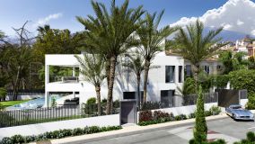 Villa for sale in Guadalmina Baja