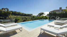 5 bedrooms Nueva Andalucia villa for sale