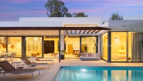 Villa for sale in Atalaya, Estepona
