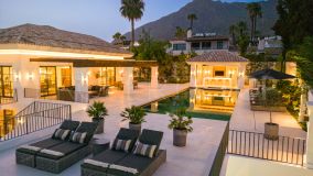 Villa con 8 dormitorios en venta en Rocio de Nagüeles