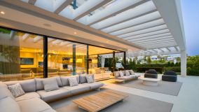 Villa en venta en Nueva Andalucia, Marbella