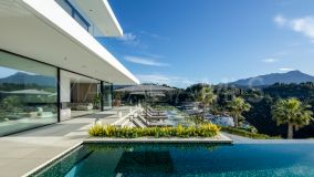 Villa for sale in El Madroñal, Benahavis