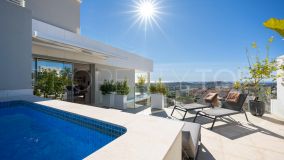 For sale duplex penthouse in Nueva Andalucia with 3 bedrooms