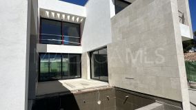 Villa for sale in Nueva Andalucia, Marbella