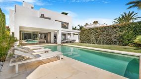 Villa zu verkaufen in Marbella Goldene Meile