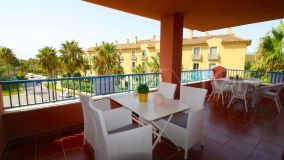 Buy apartment with 4 bedrooms in Marina de Sotogrande