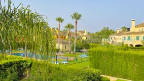 TOWNHOUSE IN SOTOGRANDE COSTA. Excellent location near the beach in a very popular complex.
