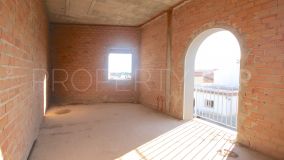 4 bedrooms commercial premises in Pueblo Nuevo de Guadiaro for sale