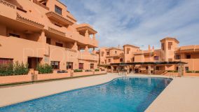 Apartamentos y áticos de estilo andaluz-moderno en venta en El Paraiso Alto - Estepona