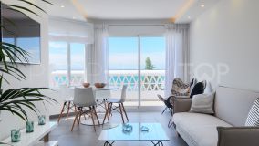Apartamento en primera línea de playa completamente reformado en venta en Calahonda - Mijas Costa