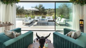 Villa for sale in Las Brisas del Golf, Nueva Andalucia