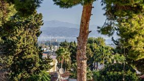 Villa for sale in La Colina, Nueva Andalucia