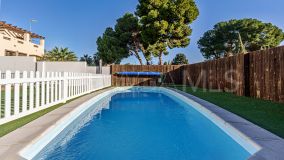 Villa for sale in La Colina, Nueva Andalucia