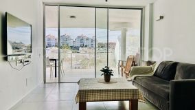Buy apartment with 2 bedrooms in Benalmadena