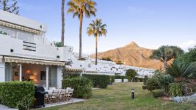 Fully renovated townhouse next to the Aloha Golf Club in Nueva Andalucía