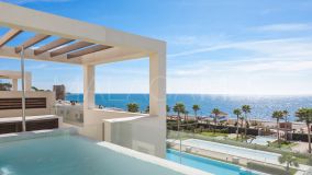 Penthouse for sale in El Velerin, Estepona East