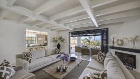 Villa en venta en Elviria, Marbella Este