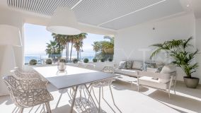 For sale penthouse in Estepona Playa