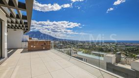 Villa Pareada en venta en La Heredia, Benahavis