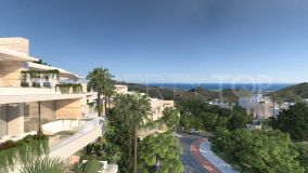 Lujoso apartamento en primera planta con vistas al mar a tan solo unos minutos del centro de Marbella