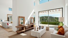 Villa for sale in Casares