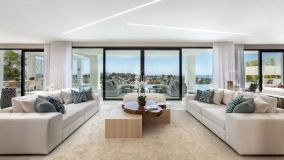 Villa for sale in Paraiso Alto, Benahavis