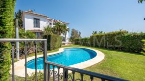 Villa for sale in El Rosario, Marbella East