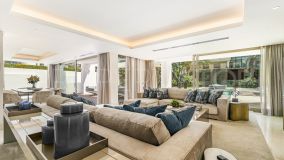 Villa con 4 dormitorios en venta en Rio Verde Playa