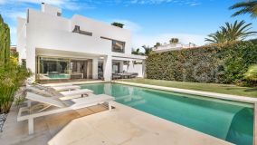 Villa con 4 dormitorios en venta en Rio Verde Playa