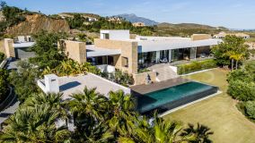 Villa for sale in Marbella Club Golf Resort, Benahavis